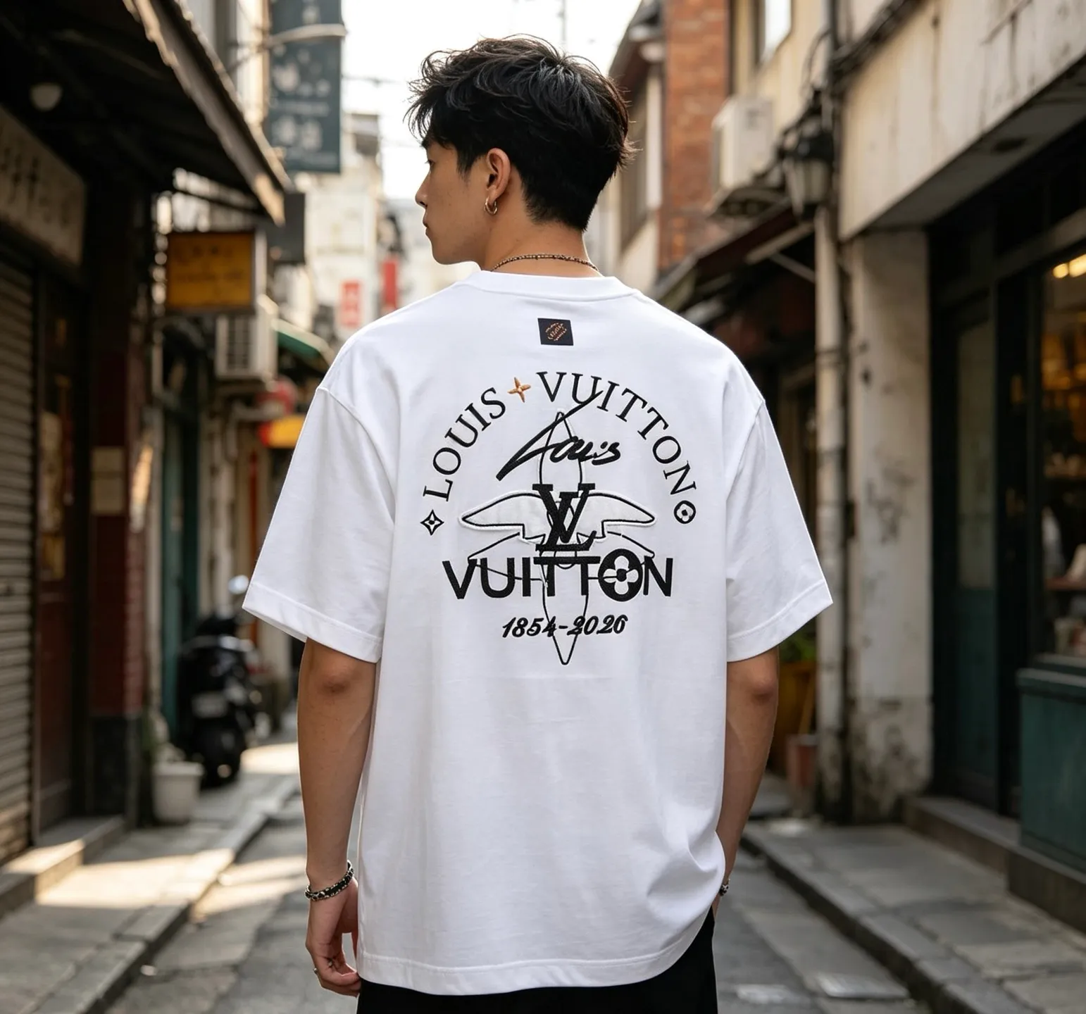 Louis Vuitton/
